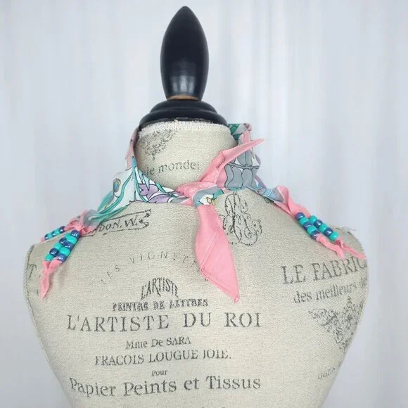 Vintage Neckerchief Western Bandana Pink Bead Medallion - Picture 6 of 7